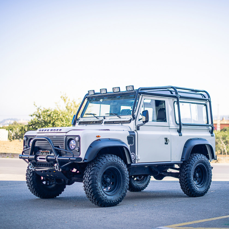 Land Rover Defender 90 Custom Available - CUSTOM LAND ROVER DEFENDER 90 - Autology Motors