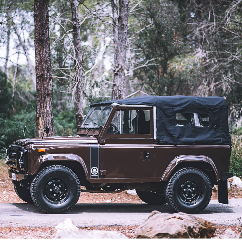 Land Rover Defender 90 Custom Available - CUSTOM LAND ROVER DEFENDER 90 - Autology Motors