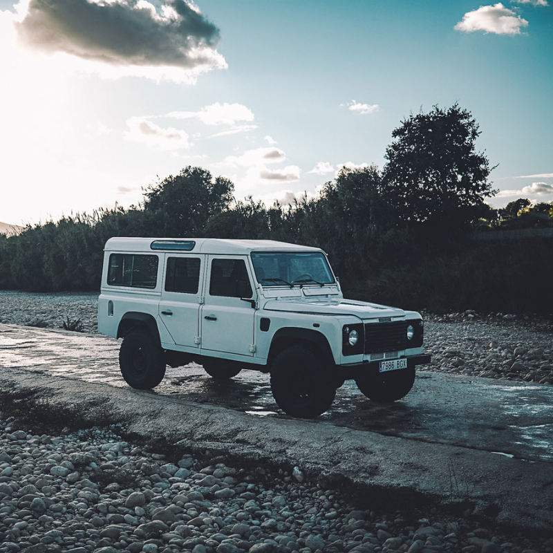 Land Rover Defender 90 Custom Available - CUSTOM LAND ROVER DEFENDER 90 - Autology Motors
