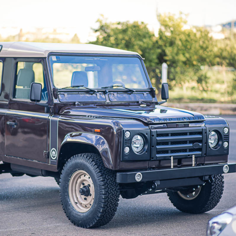 Land Rover Defender 90 Custom Available - CUSTOM LAND ROVER DEFENDER 90 - Autology Motors